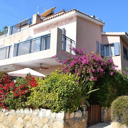Townhouse In Paradise Gardens Paphos Exterior photo