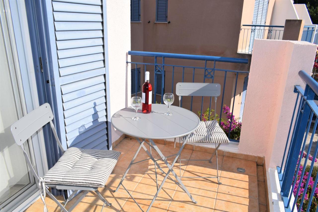 Townhouse In Paradise Gardens Paphos Exterior photo